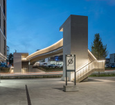 Fussgänger-Fahrradbrücke über di